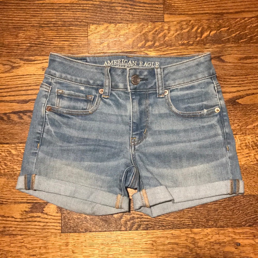 AE Midi Shorts